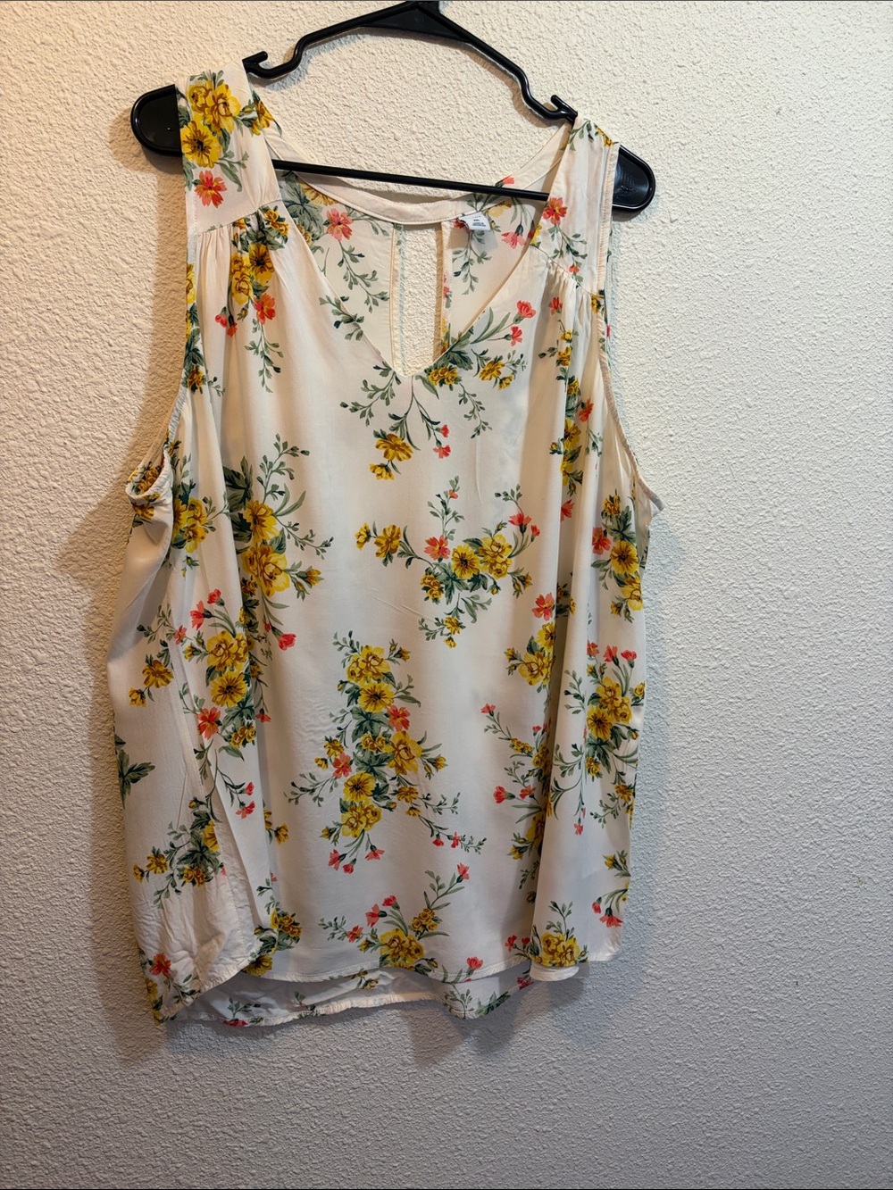 Floral V-Neck Sleeveless Camisole - Cream with Yellow Floral Print